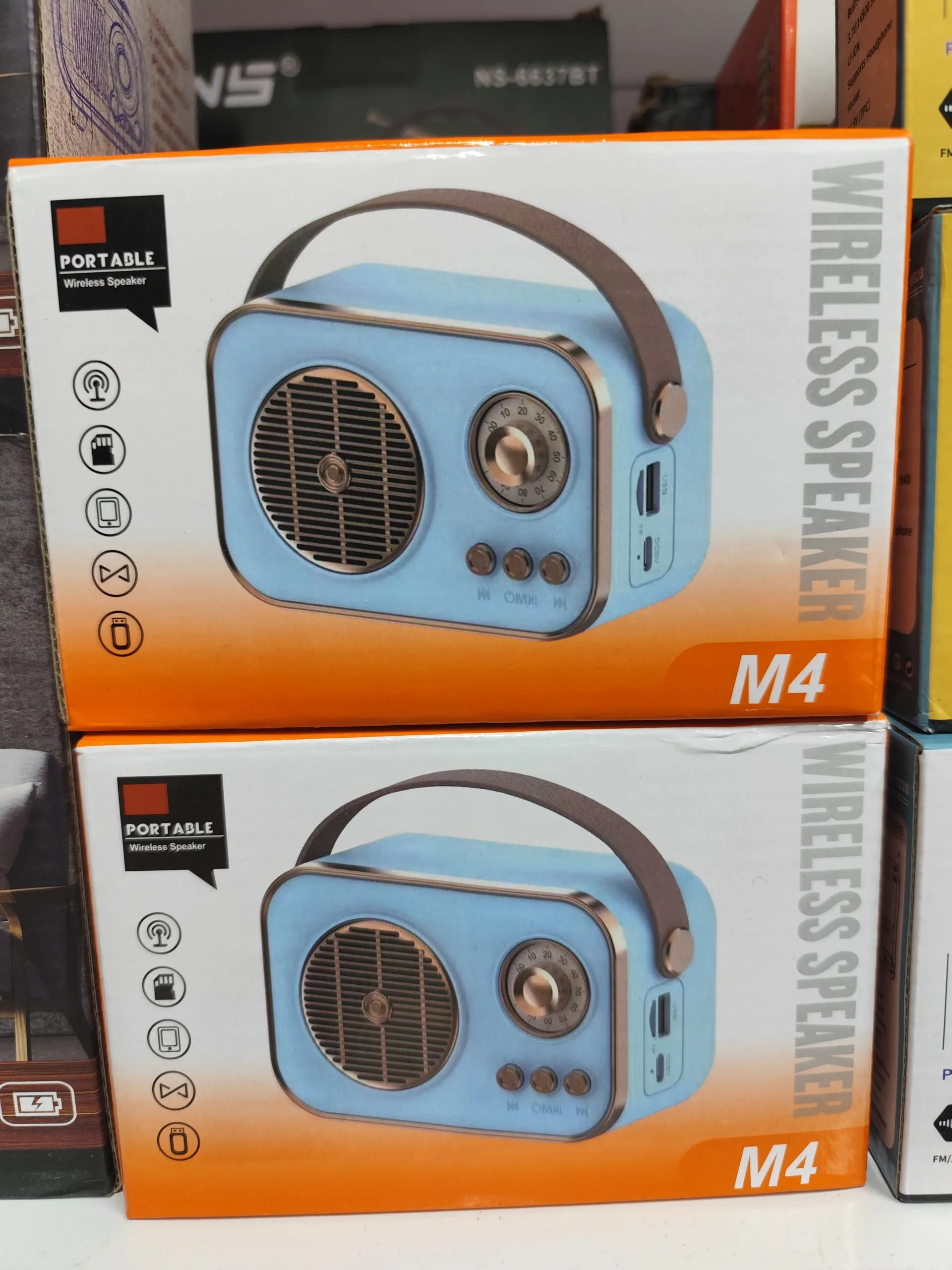M4 radyo hoparlör