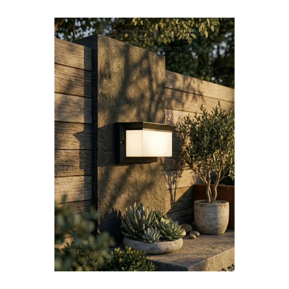 Lunar E27 Bahçe Duvar Apliği IP54 60W (120x120x250 mm) - Görsel 2
