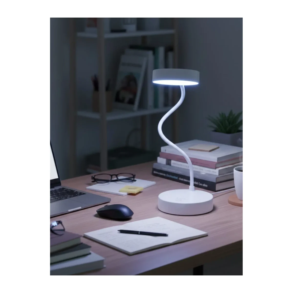 DOKUNMATİK DİMLİ LED MASA LAMBASI 2,5W
